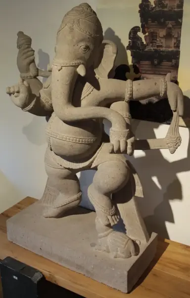 Artikelbild 2 des Artikels “Ganesha tanzend, Flussstein, ca. 100 cm Höhe “